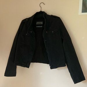 Black Levi’s utility jacket
